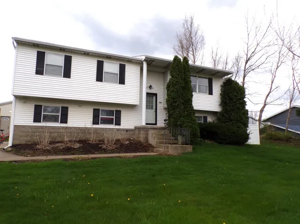 3031 W 38th St, Erie, PA 16506