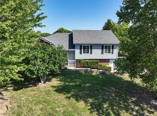 1318 SW Ryan Rd, Grain Valley, MO 64029