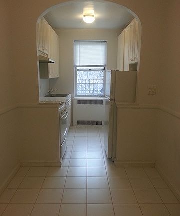 2nd image of 7001 113th St APT 6A