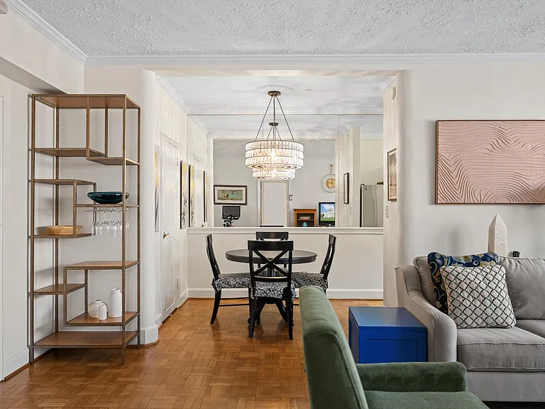 3901 Cathedral Ave NW #209 — Photo 4