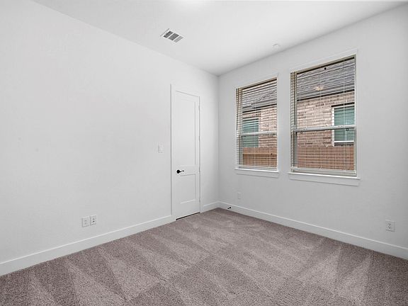5th image of 25010 Skyline Prairie Ln