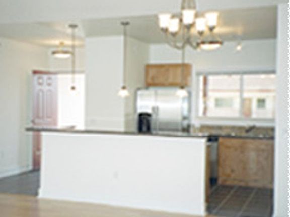 5th image of 2800 Aurora Ave #301