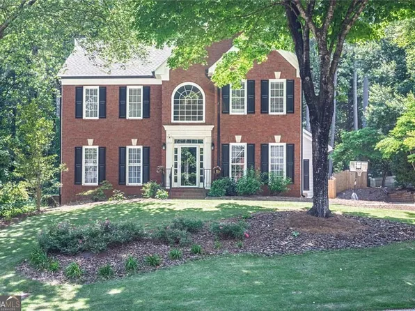 2562 Forest Meadow Ln, Lawrenceville, GA 30043