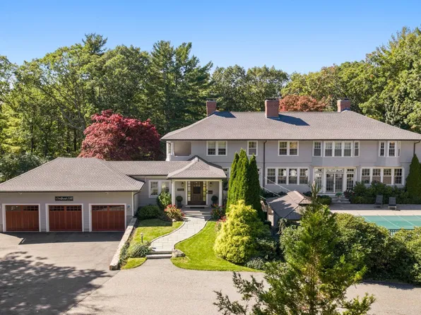 11 Hart St, Beverly, MA 01915