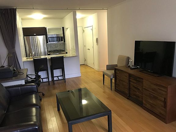 3rd image of 212 E 47th St APT 19H