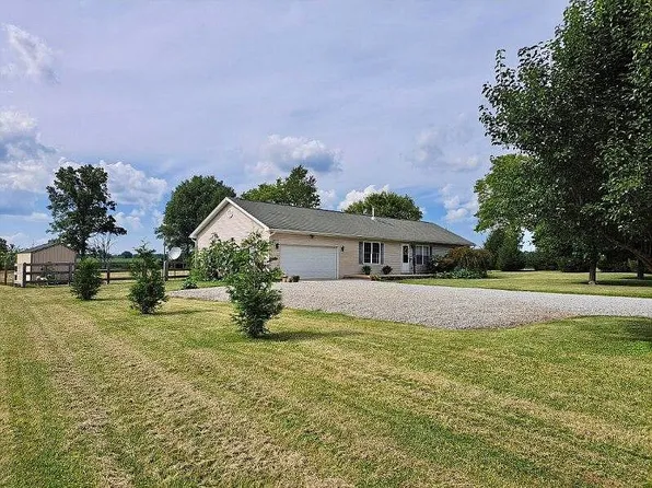 566 Gumley Rd, Blanchester, OH 45107