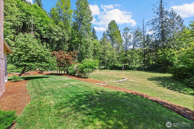 4th image of 11000 164th Avenue SE