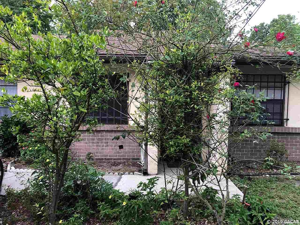 1st image of 3426 NW 21st Dr