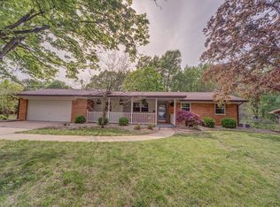 405 Chevy Chase Dr, Belleville, IL