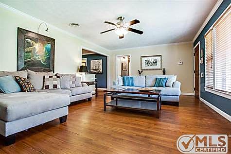4th image of 2313 Elmwood Blvd