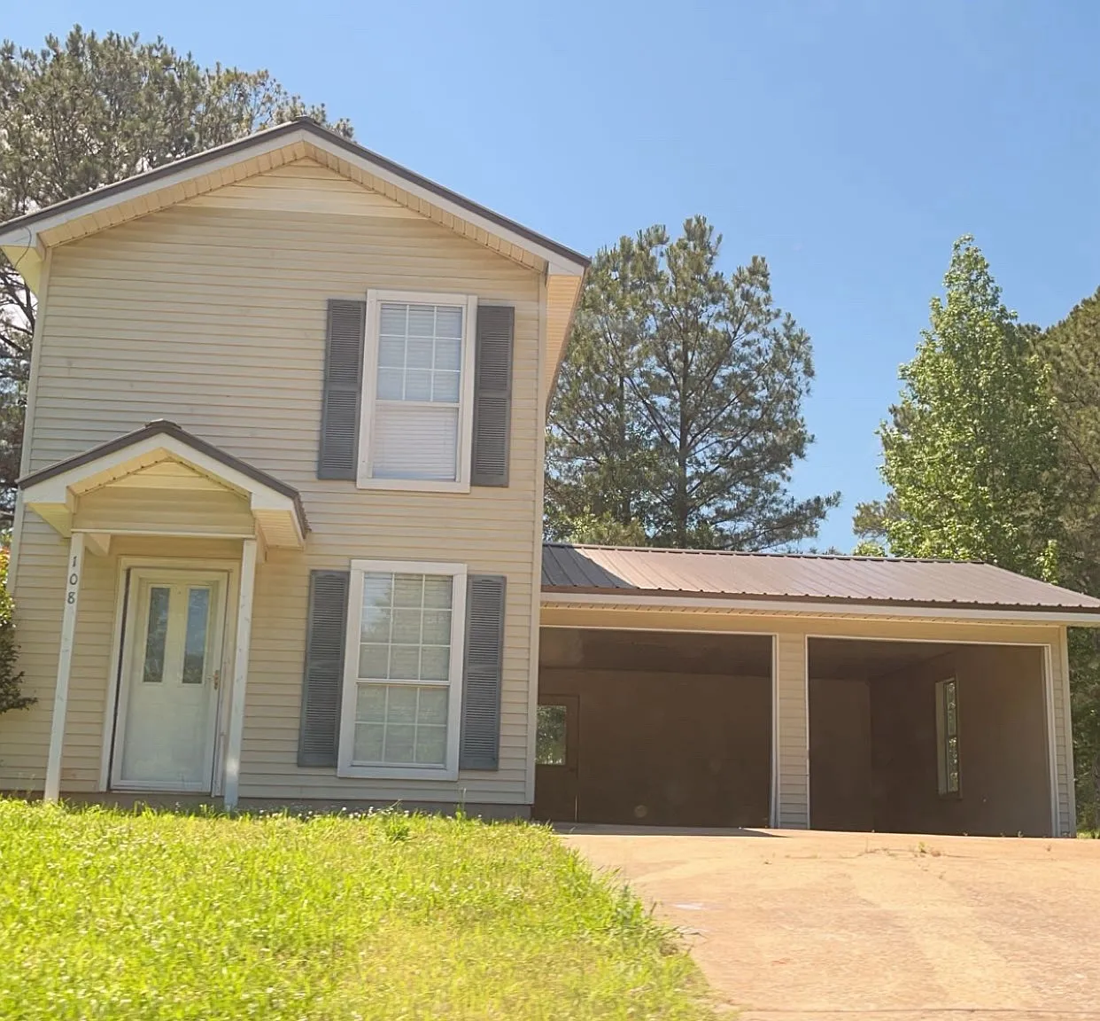 108 Jacinto Rd — Photo 1