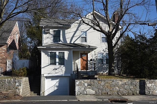 1st image of 8 Oakland Ave