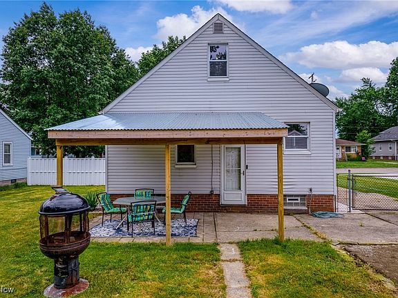 3rd image of 11906 Longmead Ave