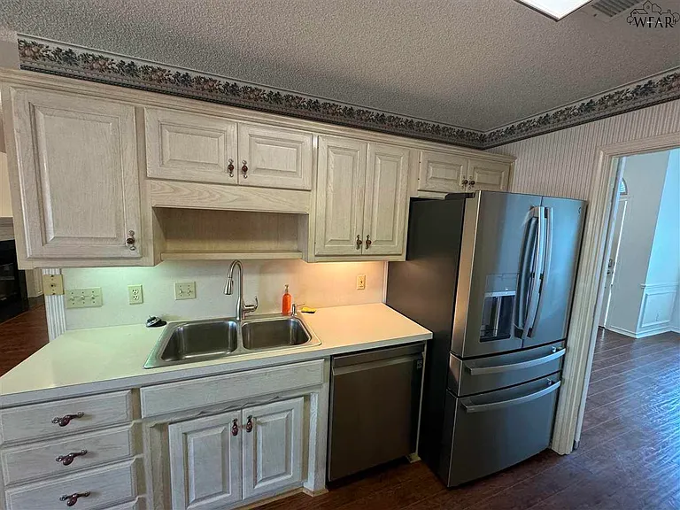 4845 Shenandoah Dr — Photo 5