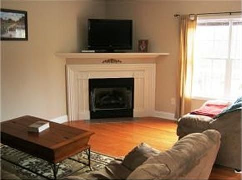 3rd image of 255 Gravely Valley Rd #351