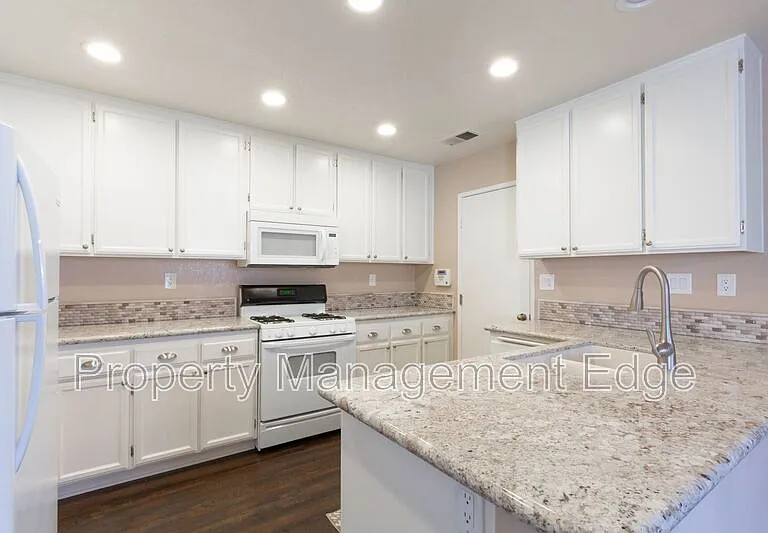 40632 Corte Albara — Photo 9
