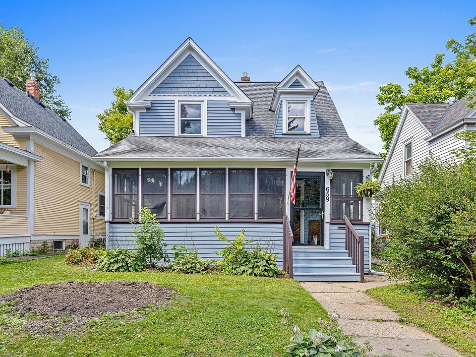 1st image of 659 Manomin Ave