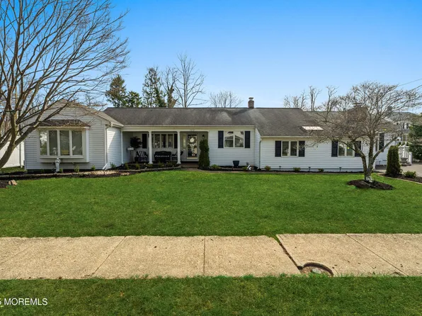 133 Whalepond Road, Oakhurst, NJ 07755