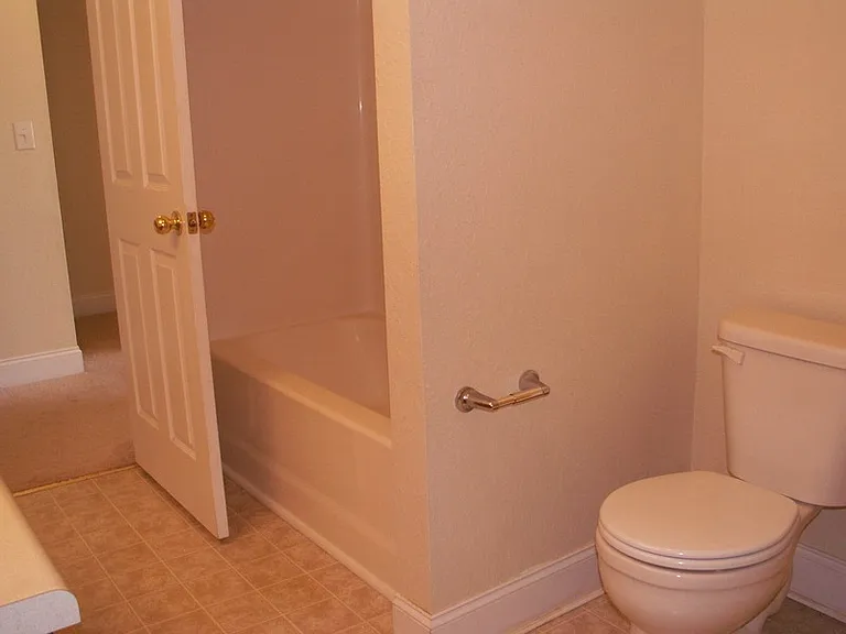 120 Cardinal Ct #C — Photo 18