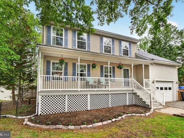 3847 Holly Dr, Edgewater, MD 21037