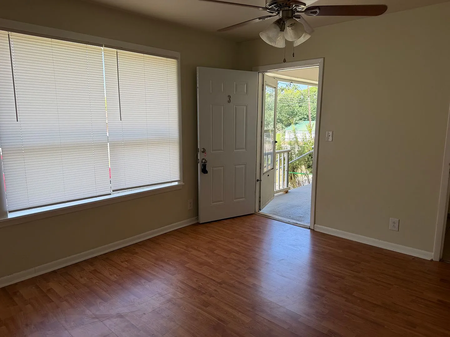 907 Stevens Ct Huntsville, AL 35801 — Photo 3