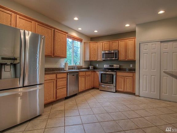 4th image of 8402 160th Street Ct E