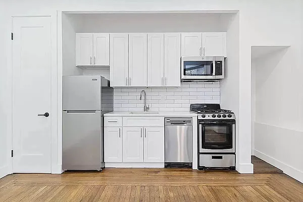 Rented by MOTION New York | media 22