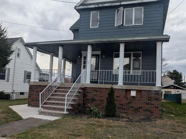 3270 Greenwood Ave