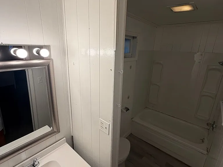 1506 Phillips Ave — Photo 8