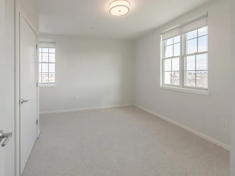 1505 Commonwealth Ave — Photo 44