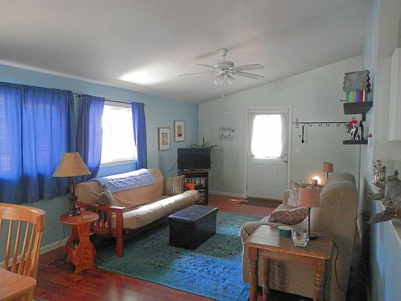 3rd image of 35014 North Dr