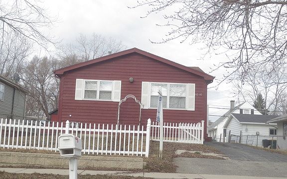 2nd image of 1016 Lotus Dr