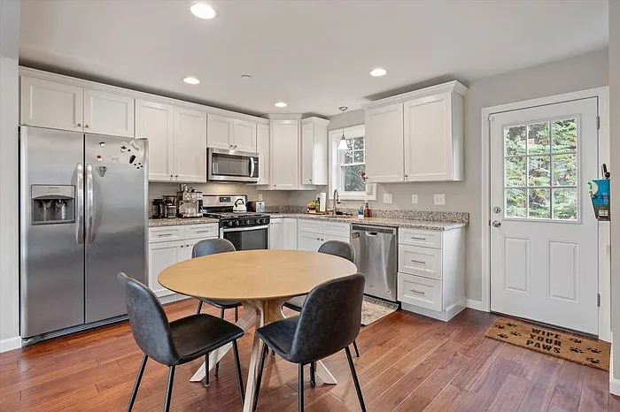 38 Perham St #E — Photo 2