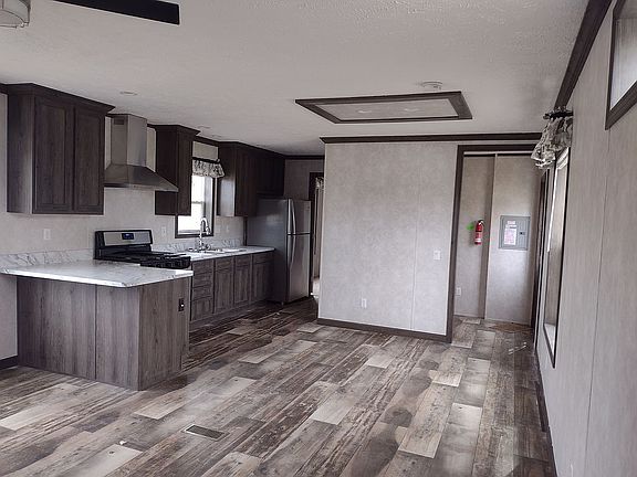 3rd image of 1714 Farm Ln #47