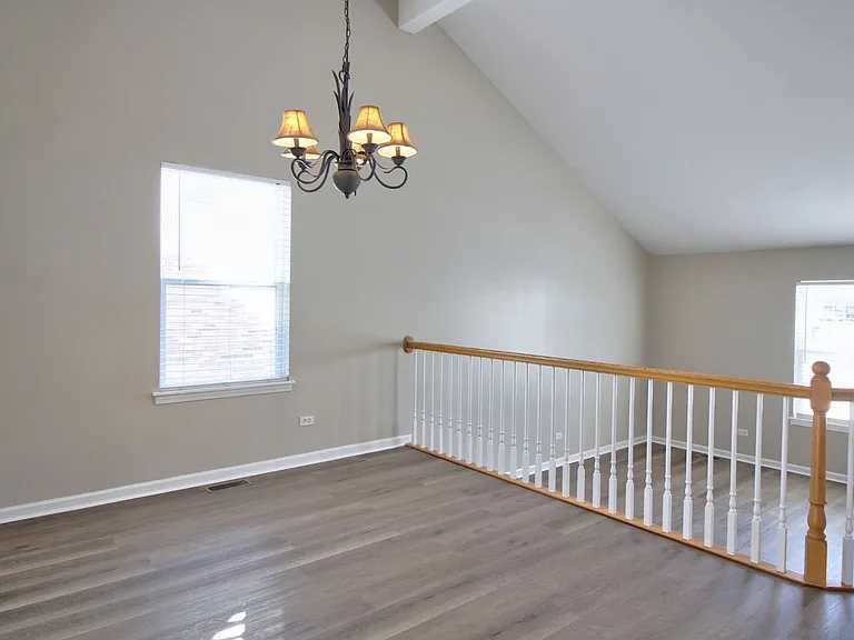 1504 Pheasant Landing Dr — Photo 4