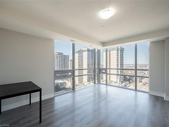 3rd image of 150 Main St W #Penthouse 3