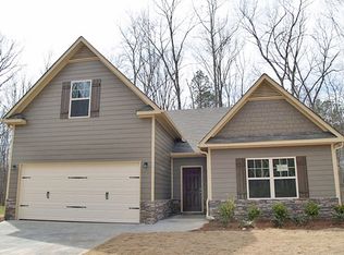 360 Fern Ct, Hoschton, GA 30548