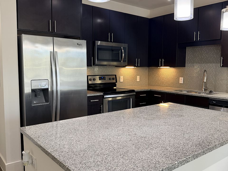 1st image of 25 Citywest Blvd