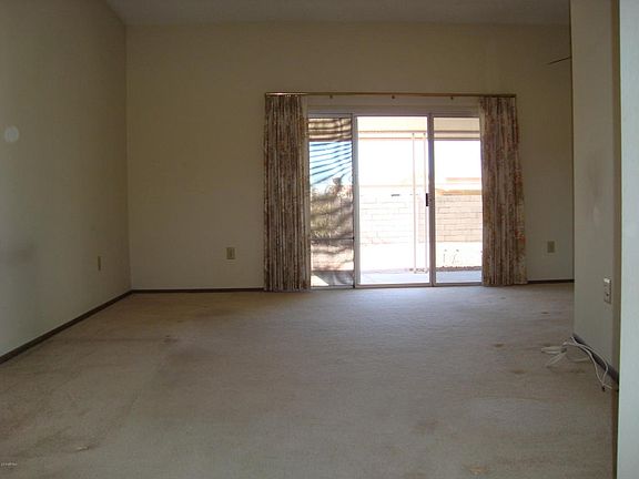 3rd image of 9337 W Briarwood Cir N