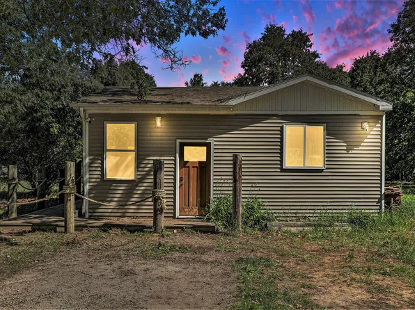 12999 Pinewood St NE, Gowen, MI 49326