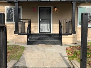 2975 E Illinois Ave, Fresno, CA 93701