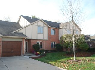 802 Meadow Ridge Ln APT 104, New Lenox, IL 60451