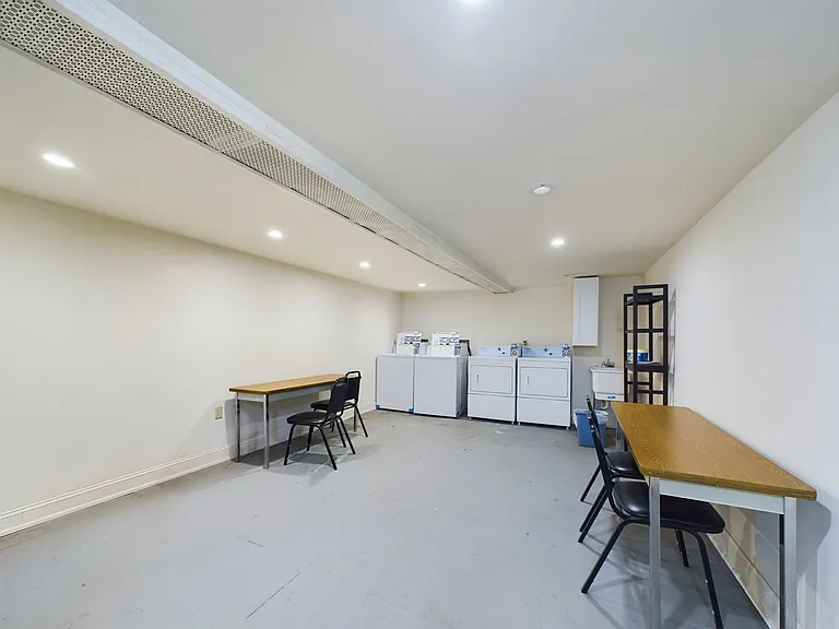 2030 Spruce Street — Photo 12