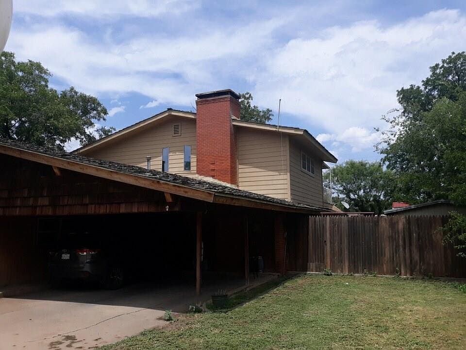 1st image of 33 NW Avenue A
