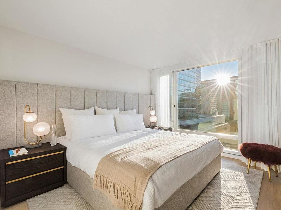 1st image of 572 11th Ave APT 10C