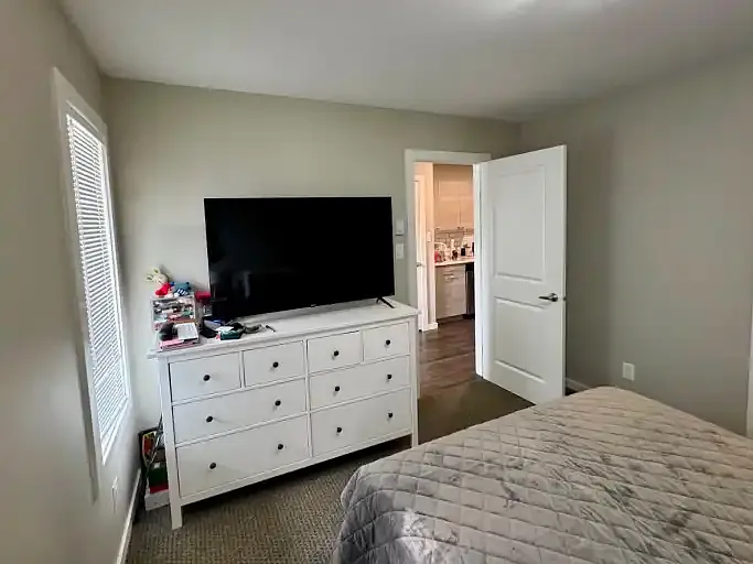 28 A Regal Ave #1A — Photo 8