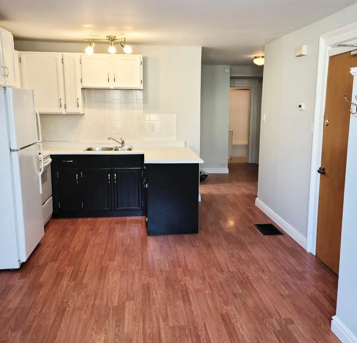 1 bed, $1,195 — Photo 1
