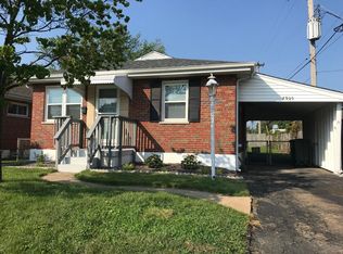 7905 Pembroke Dr, Saint Louis, MO