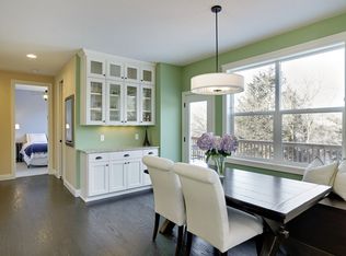 1202 Rosemary Ln, Chaska, MN 55318