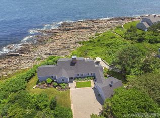 31 Loop Rd, Cape Neddick, ME 03902